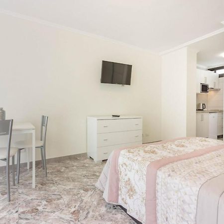 Tenerife Olympia Apart Hotel-Playa De Las Americas. Balcony, Sea View & Pool Esterno foto