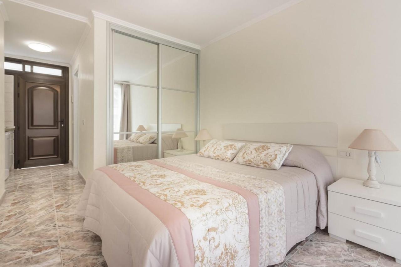 Tenerife Olympia Apart Hotel-Playa De Las Americas. Balcony, Sea View & Pool Esterno foto